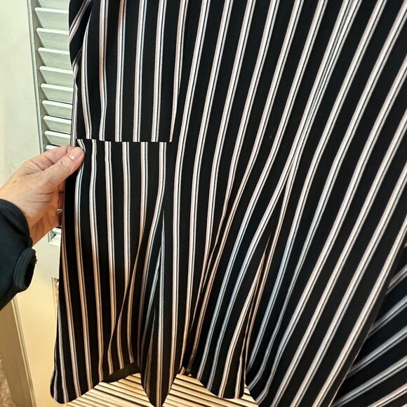 Torrid Black Pinstripe Longline Single-Button Blazer – Women’s Size 1X - Picture 10 of 12